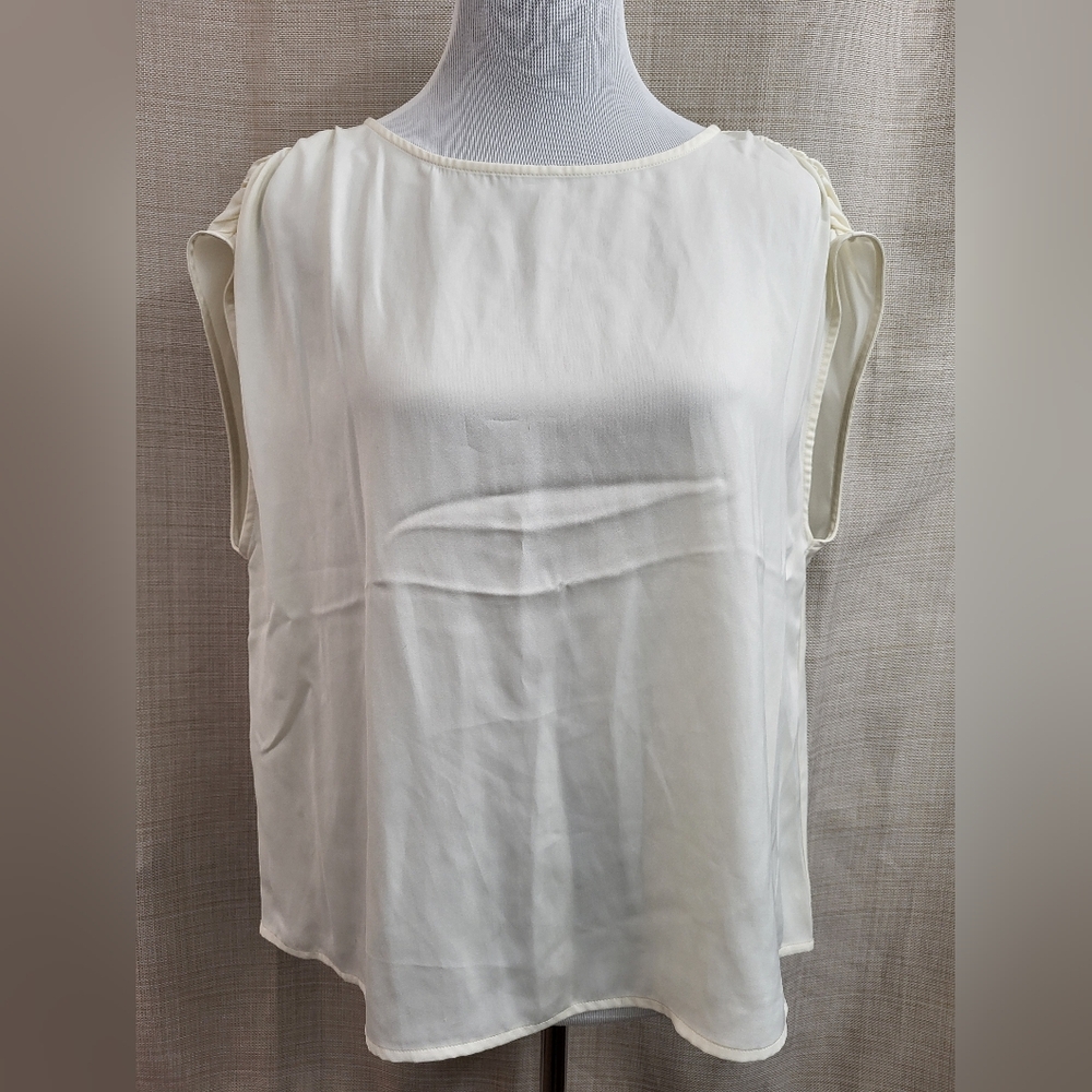 Wonderly Women's‎ Ivory Semi Sheer Keyhole Blouse Sleeveless Size Large NWT